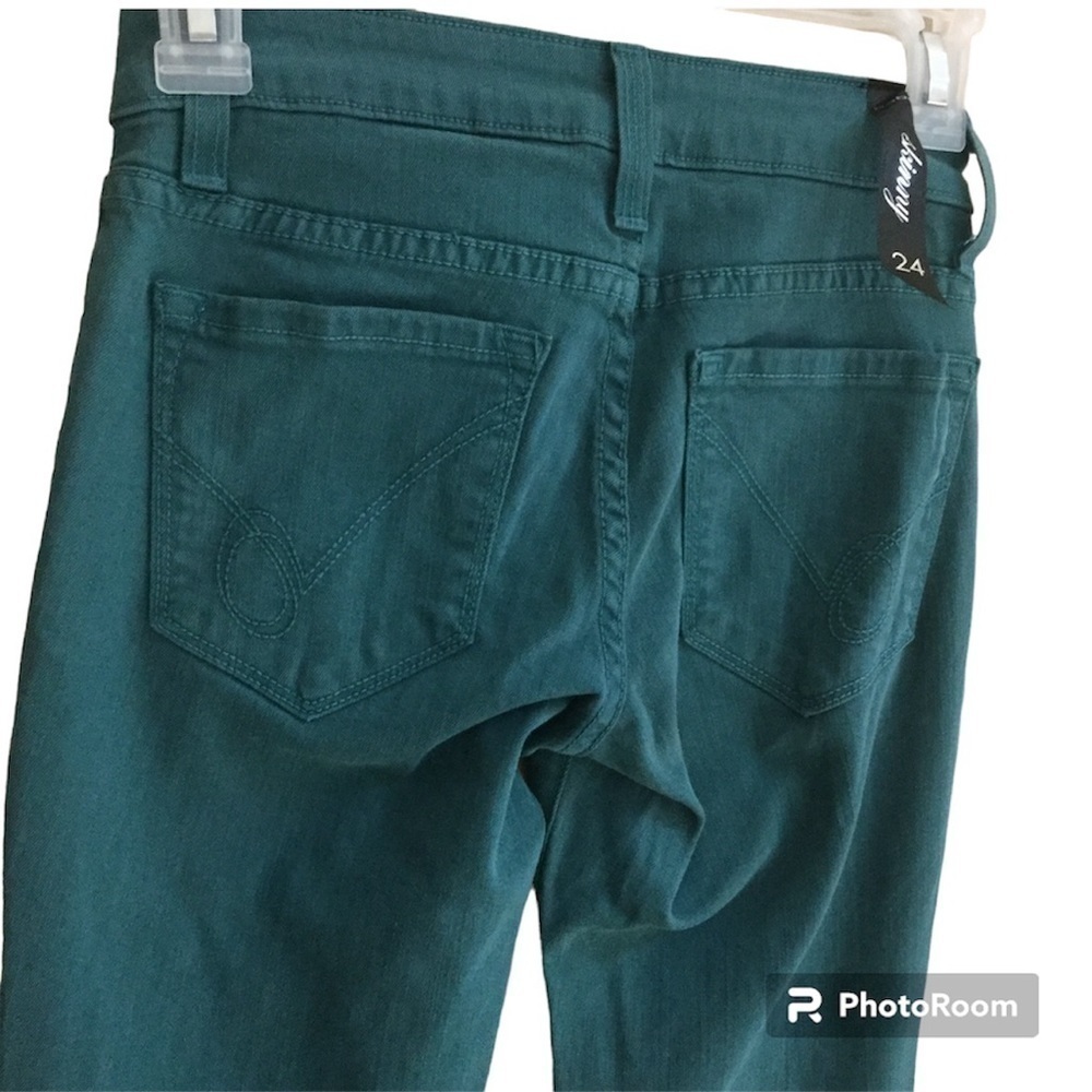 BEBE Green Kinny Jeans - Picture 5 of 5
